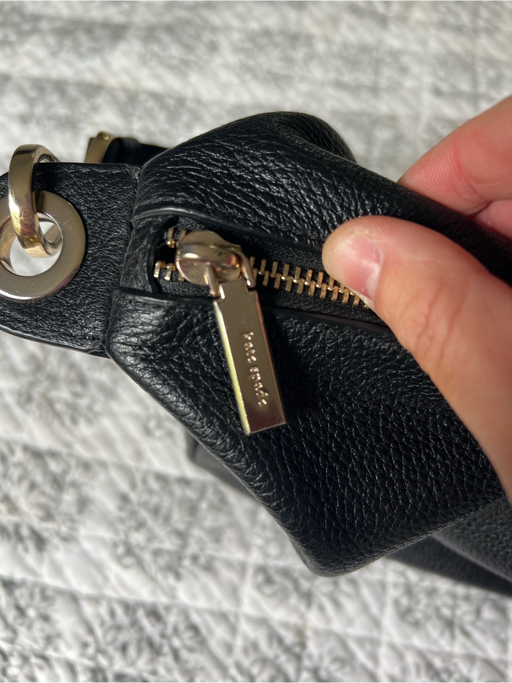 Kate spade black pebbled leather crossbody with striped strap - Picture 8 of 8